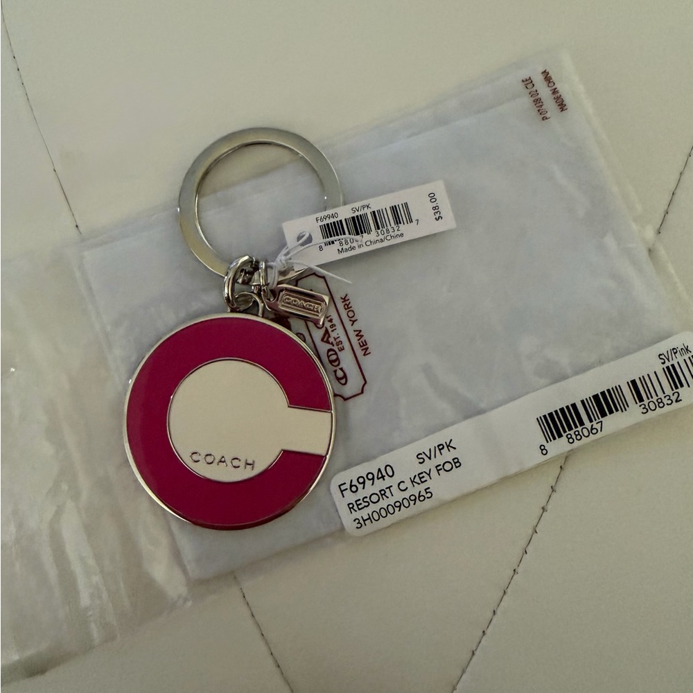 NWT. Vintage Coach Pink / White Keychain